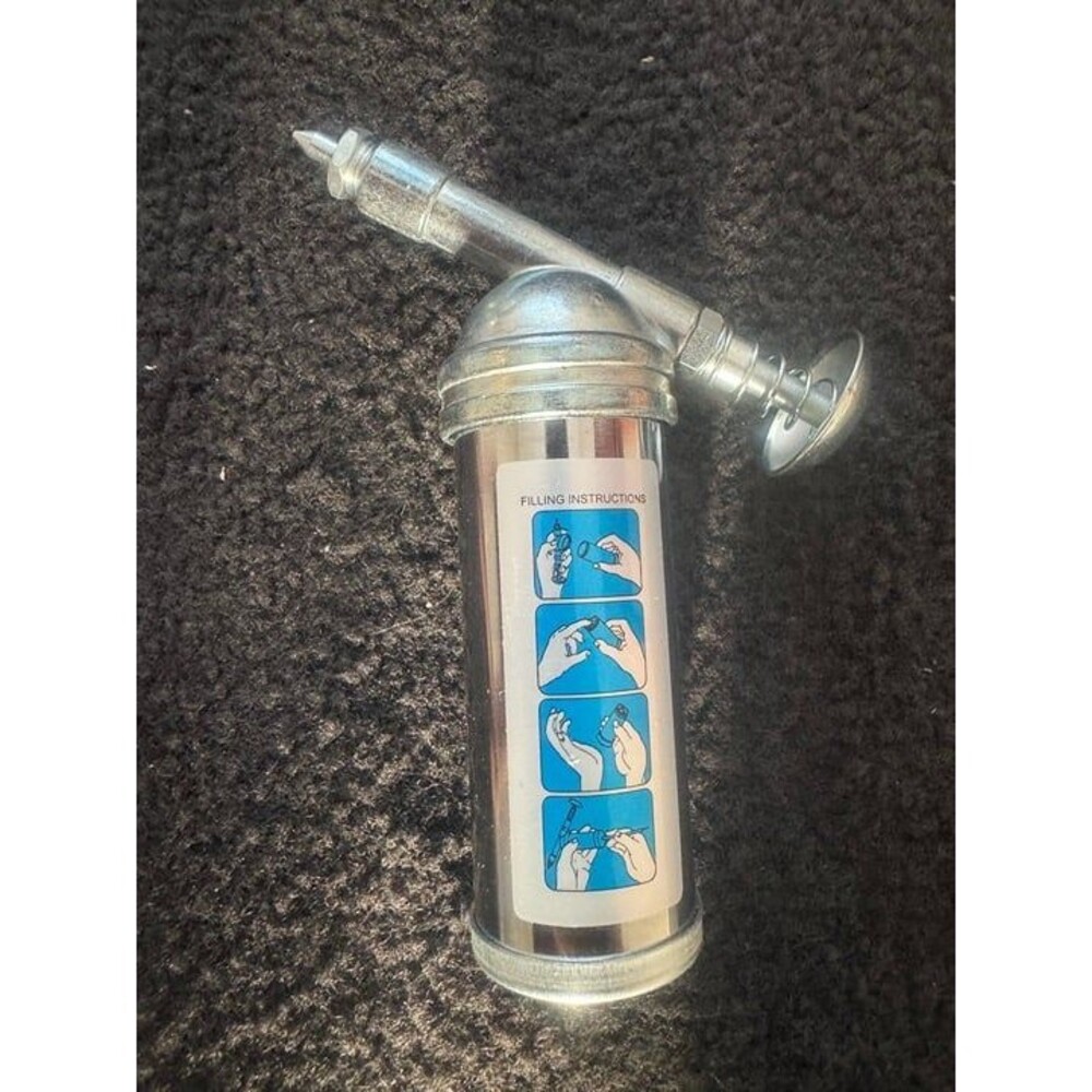 Mini Grease Gun - Picture 2 of 2